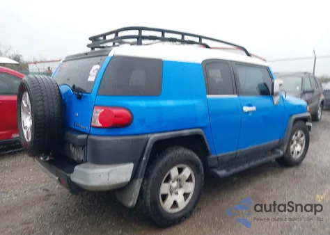 2007 Toyota Fj Cruiser z USA, uszkodzony, nr VIN JTEZU11F070004690